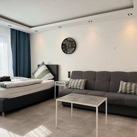 Aparts House - Balkon-Wifi-Kitchen Есен Екстериор снимка