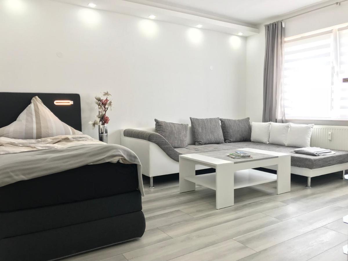 Aparts House - Balkon-Wifi-Kitchen Есен Екстериор снимка