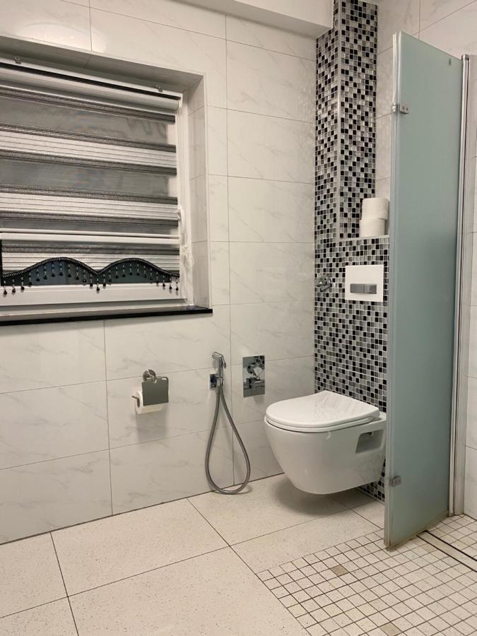 Aparts House - Balkon-Wifi-Kitchen Есен Екстериор снимка