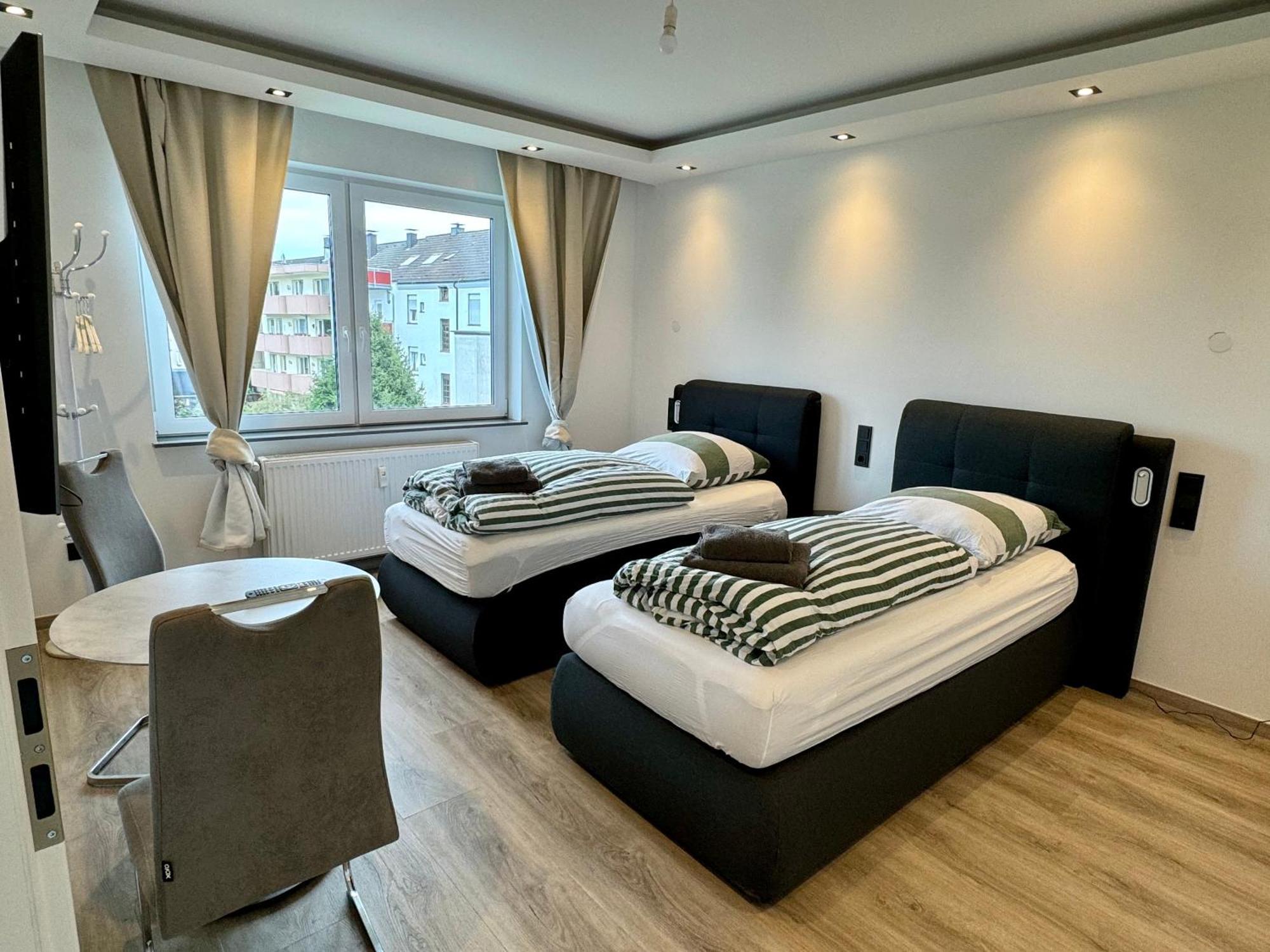 Aparts House - Balkon-Wifi-Kitchen Есен Екстериор снимка