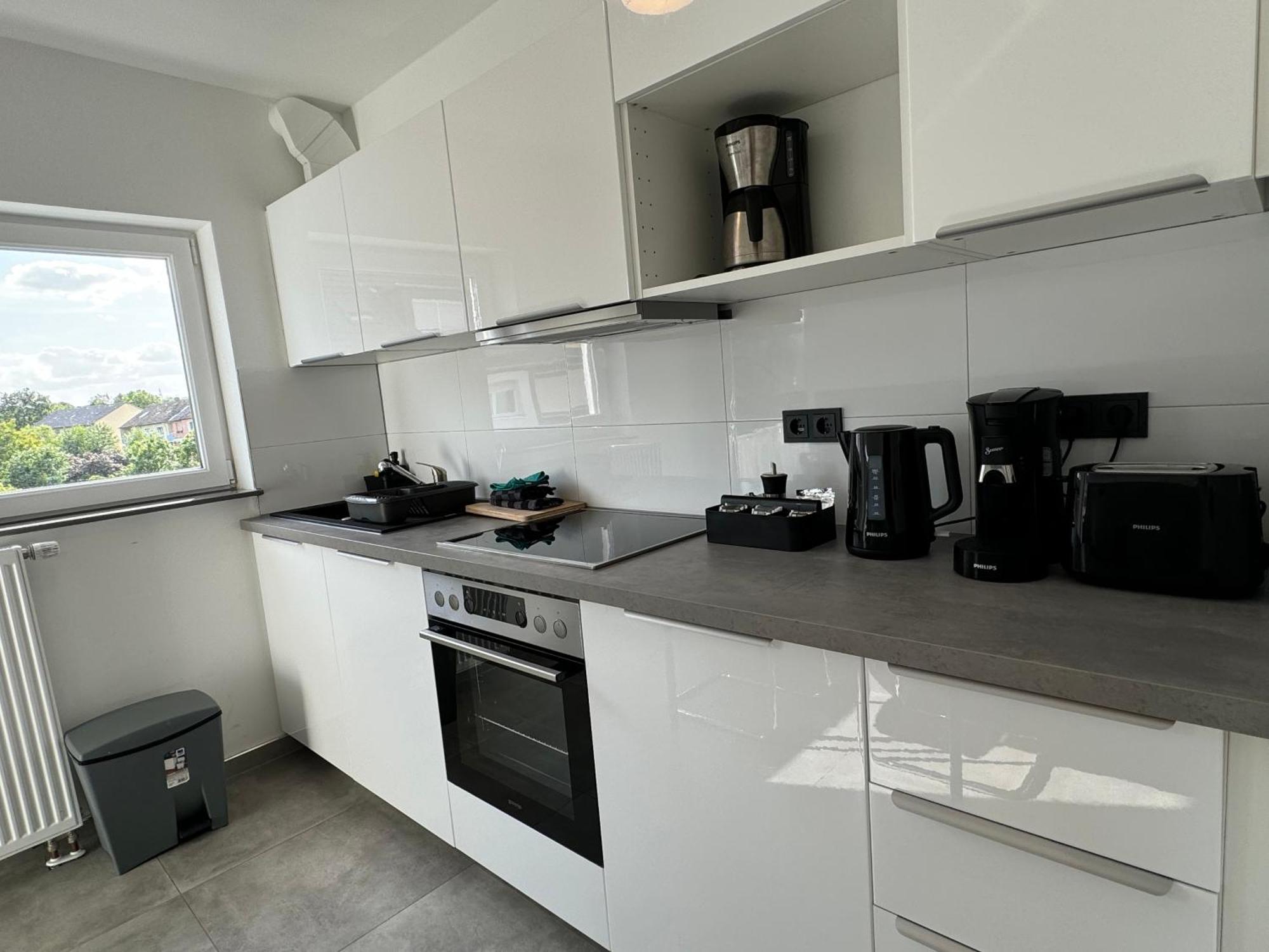 Aparts House - Balkon-Wifi-Kitchen Есен Екстериор снимка